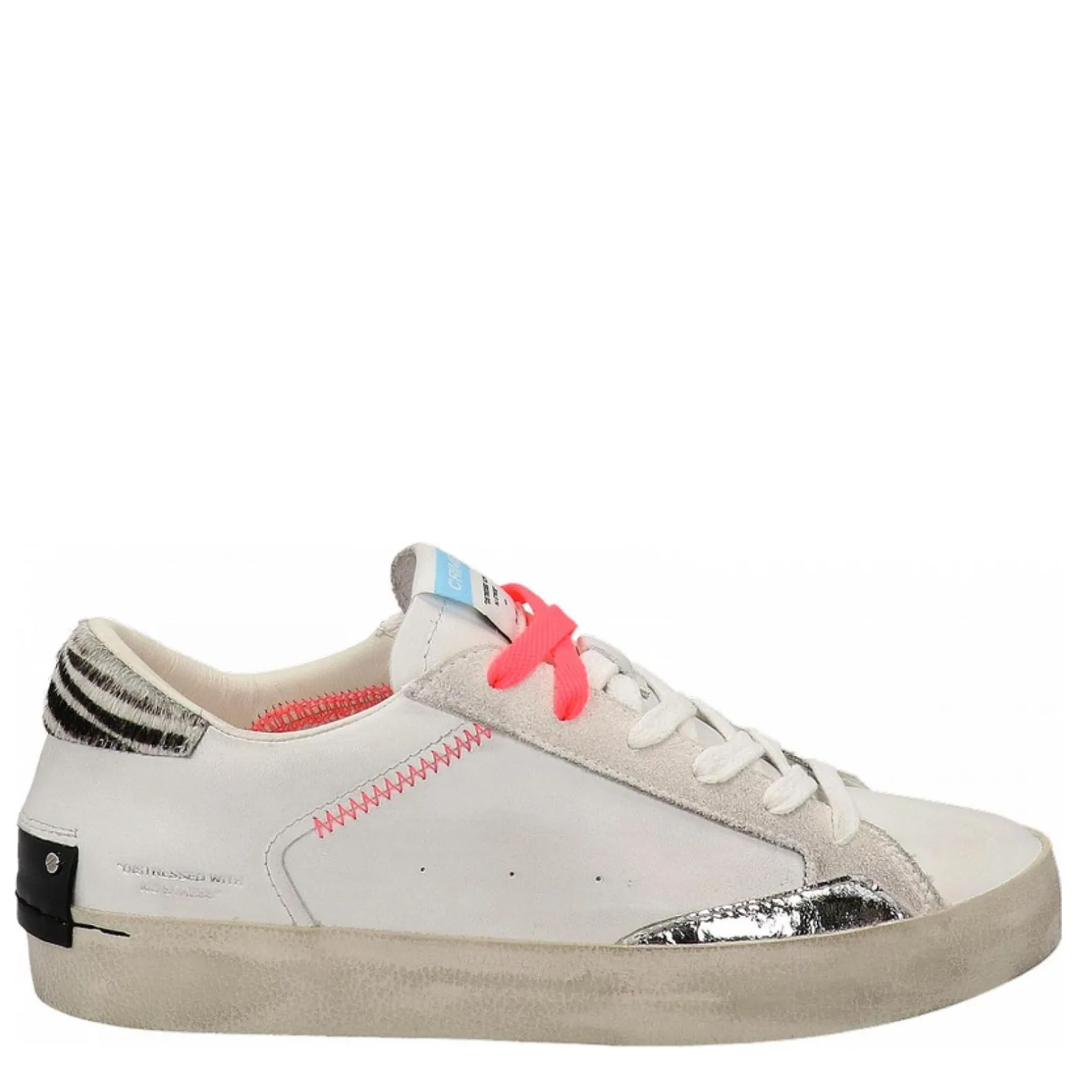 distressed_0-8.webp DISTRESSED