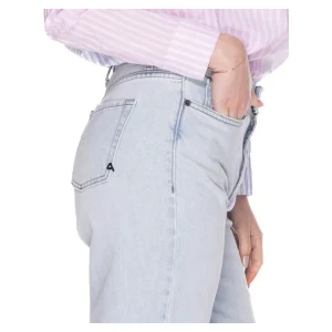 MILA LOW RISE '90s ICE BLEACH