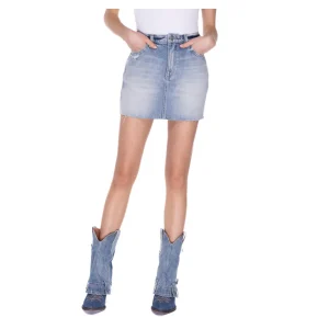 NELLY JEANS