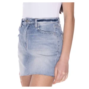 NELLY JEANS