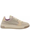 P02 LOW-TOP SNEAKER