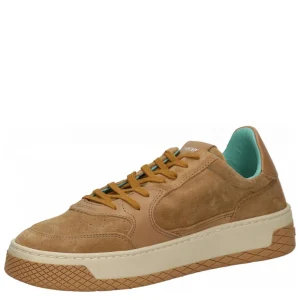 P02 LOW-TOP SNEAKER