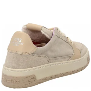 P02 LOW-TOP SNEAKER