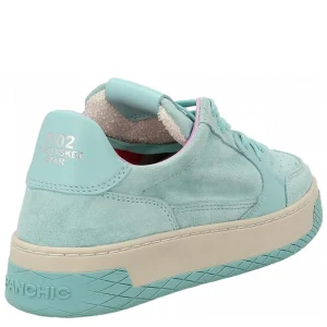 P02 LOW-TOP SNEAKER
