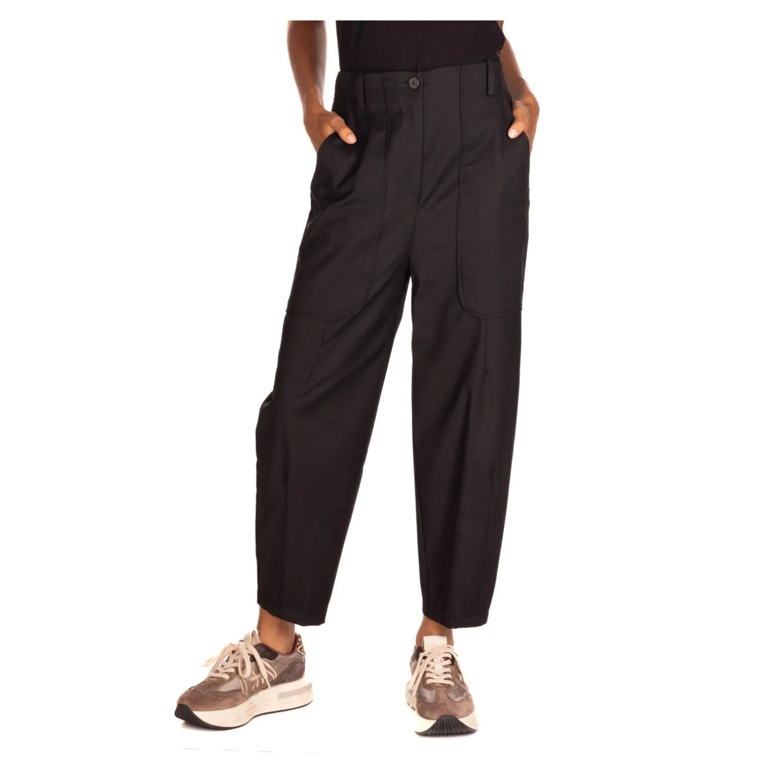 pantaloni_4-3.webp PANTALONI