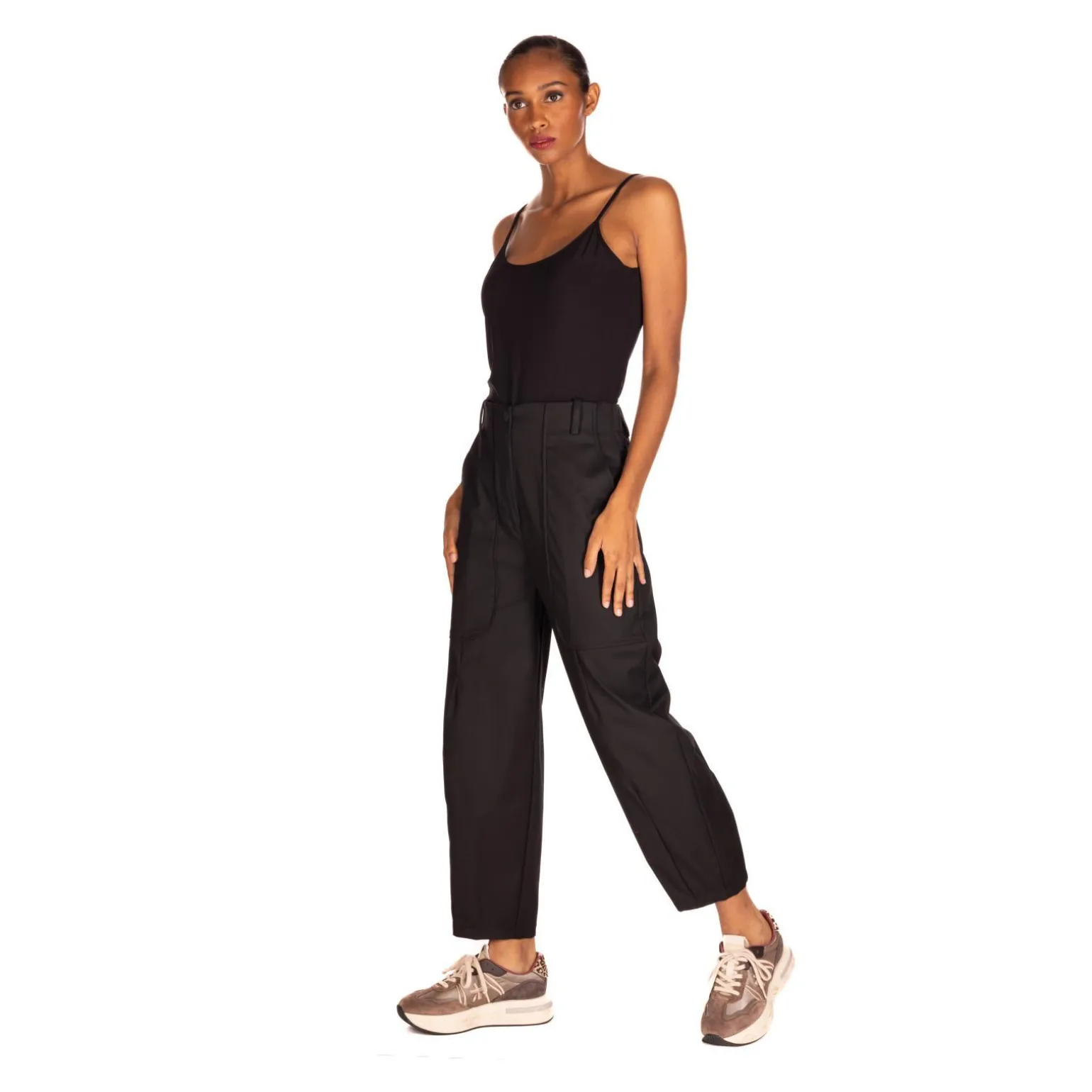 pantaloni_6.webp PANTALONI